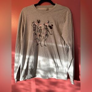 Long sleeve tee shirt - Christmas skeletons with Mickey Mouse balloons